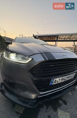 Ford Fusion  2012