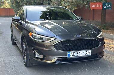 Ford Fusion  2019