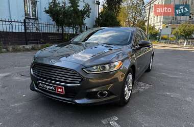 Ford Fusion  2014