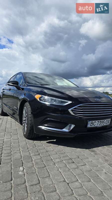 Седан Ford Fusion 2018 в Львове