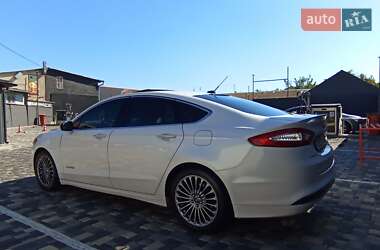 Ford Fusion  2015