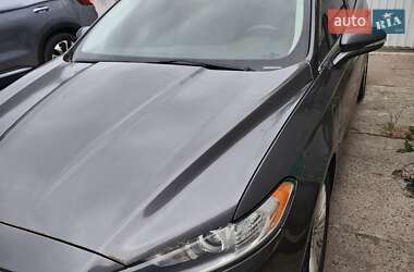 Ford Fusion  2015
