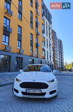 Ford Fusion  2015