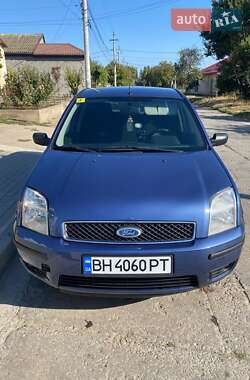 Ford Fusion  2005