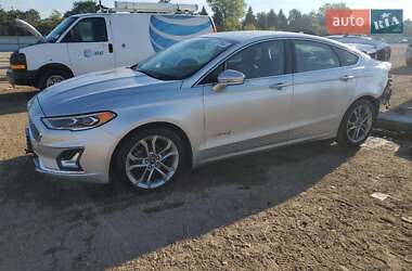 Ford Fusion  2019