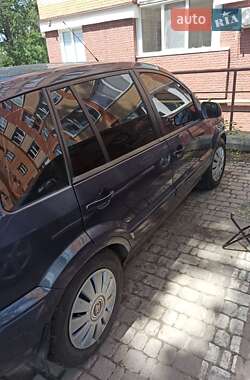 Ford Fusion  2011