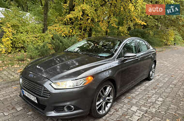 Ford Fusion  2015