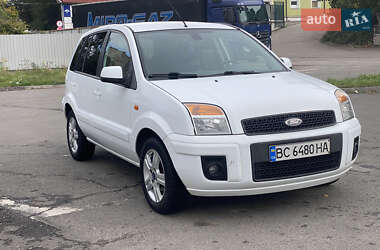 Ford Fusion  2011