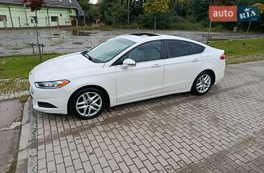 Ford Fusion  2015