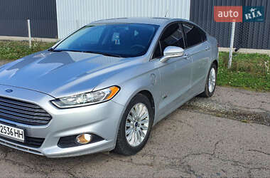 Ford Fusion  2013