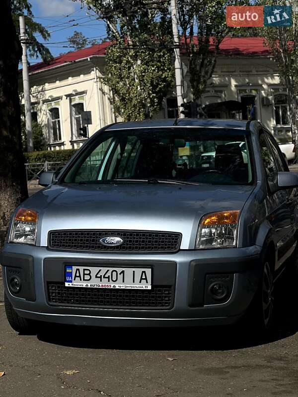 Хетчбек Ford Fusion