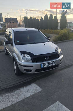 Ford Fusion  2003