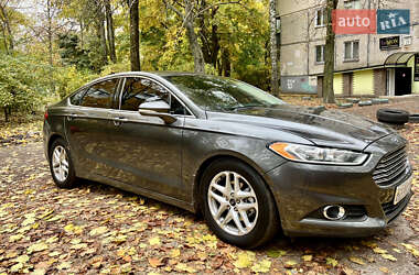 Ford Fusion  2015