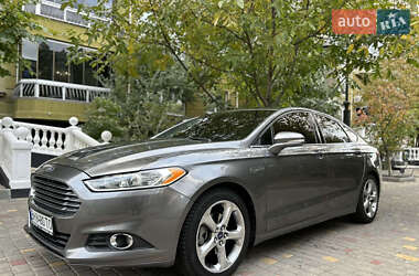 Ford Fusion  2013