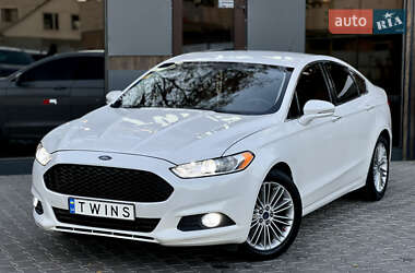 Ford Fusion  2015