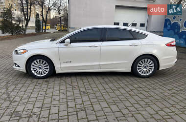 Ford Fusion  2012