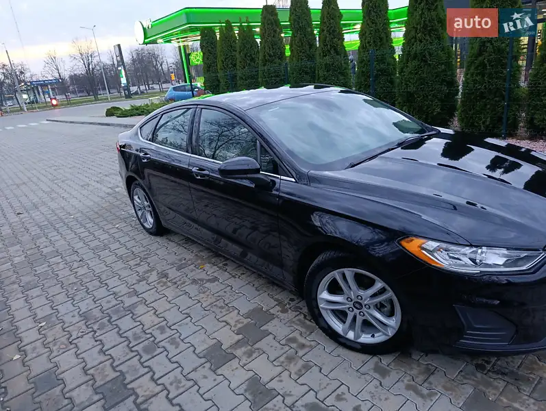 Ford Fusion 2020