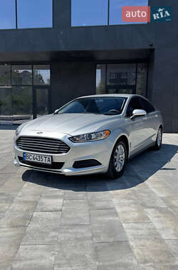Ford Fusion 2016