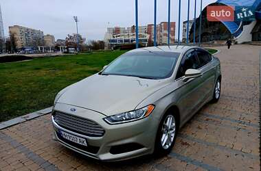 Ford Fusion  2015