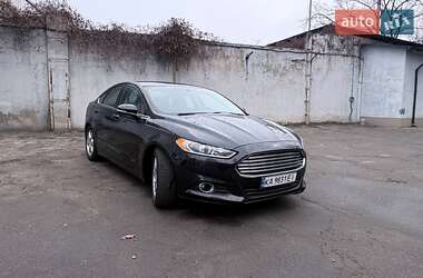 Ford Fusion  2013