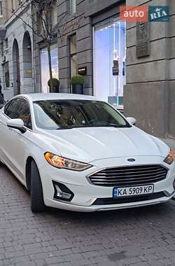 Ford Fusion 2019