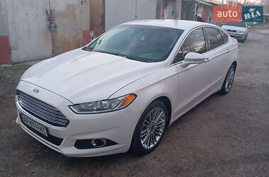 Ford Fusion  2013