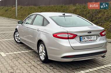 Ford Fusion  2015
