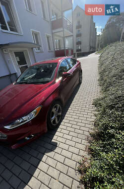 Ford Fusion  2012