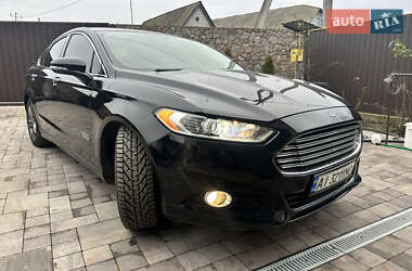 Ford Fusion Titanium plugin 2015