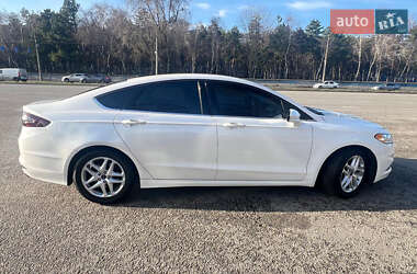 Ford Fusion  2015
