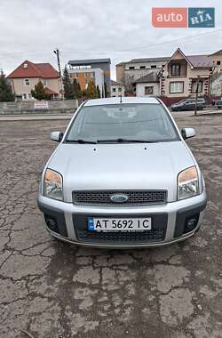 Ford Fusion  2006