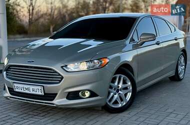 Ford Fusion  2014