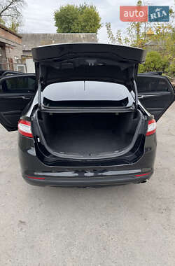 Седан Ford Fusion 2015 в Дніпрі