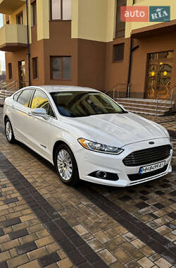 Ford Fusion  2012