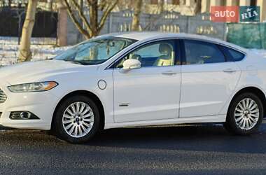 Ford Fusion 2016