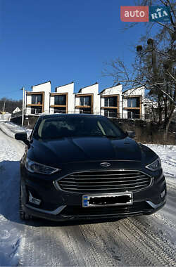 Ford Fusion 2020
