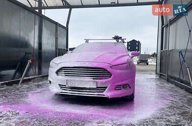 Ford Fusion  2012