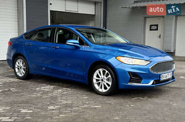 Ford Fusion  2020