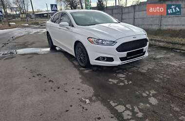 Ford Fusion  2015