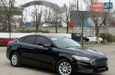 Ford Fusion  2020