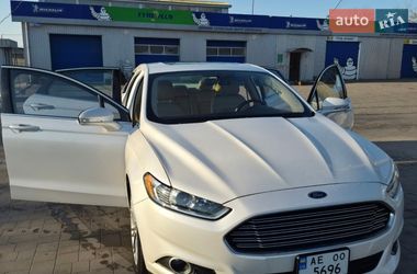 Ford Fusion  2012