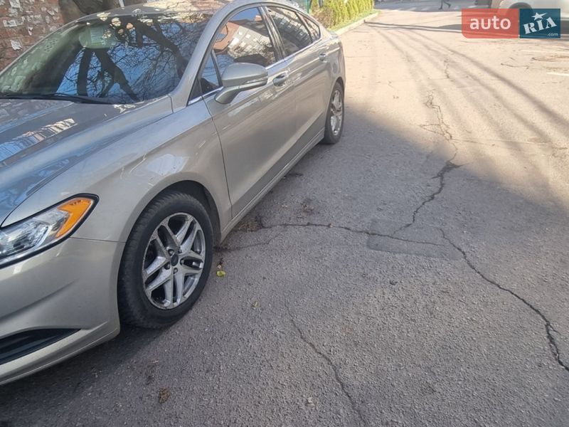 Седан Ford Fusion 2015 в Виннице