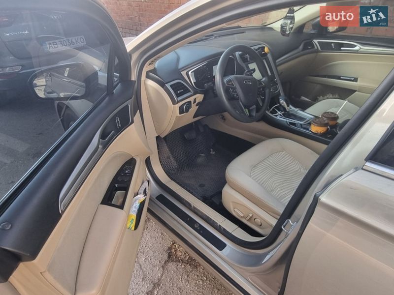 Седан Ford Fusion 2015 в Виннице