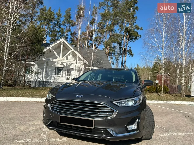 Ford Fusion 2020