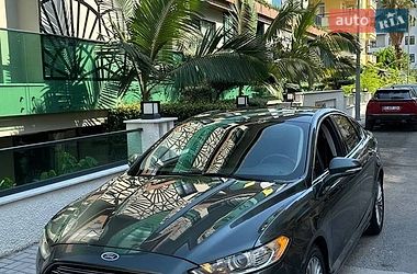 Ford Fusion  2015