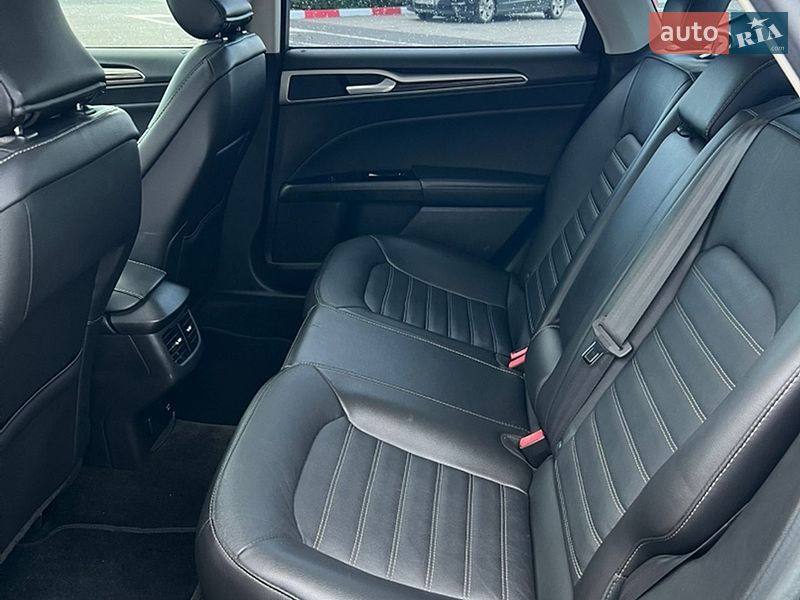 Седан Ford Fusion 2015 в Киеве