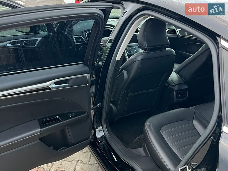 Седан Ford Fusion 2015 в Киеве