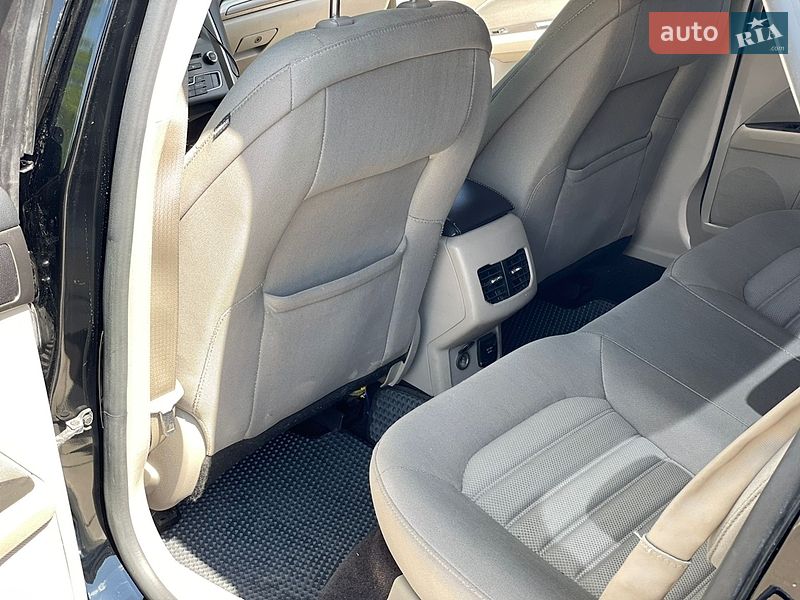 Седан Ford Fusion 2017 в Ровно