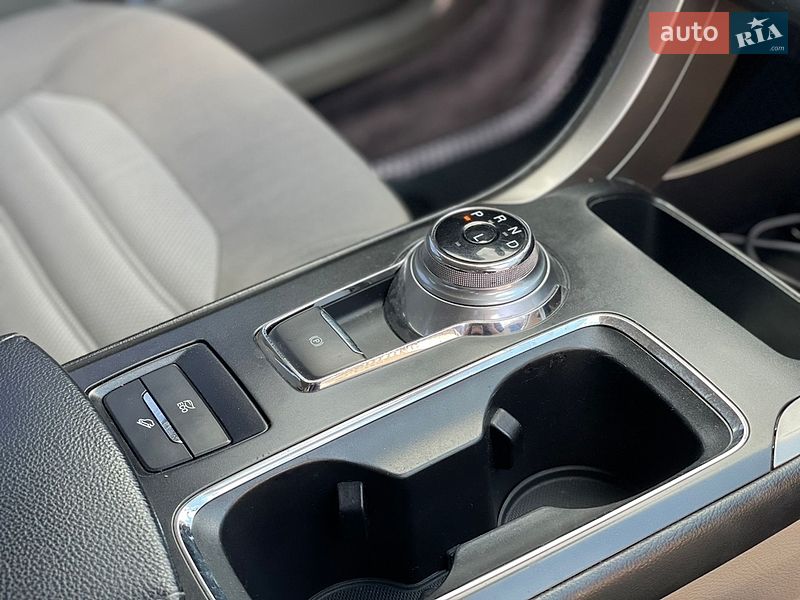 Седан Ford Fusion 2017 в Ровно