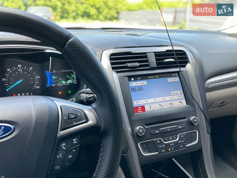 Седан Ford Fusion 2017 в Ровно